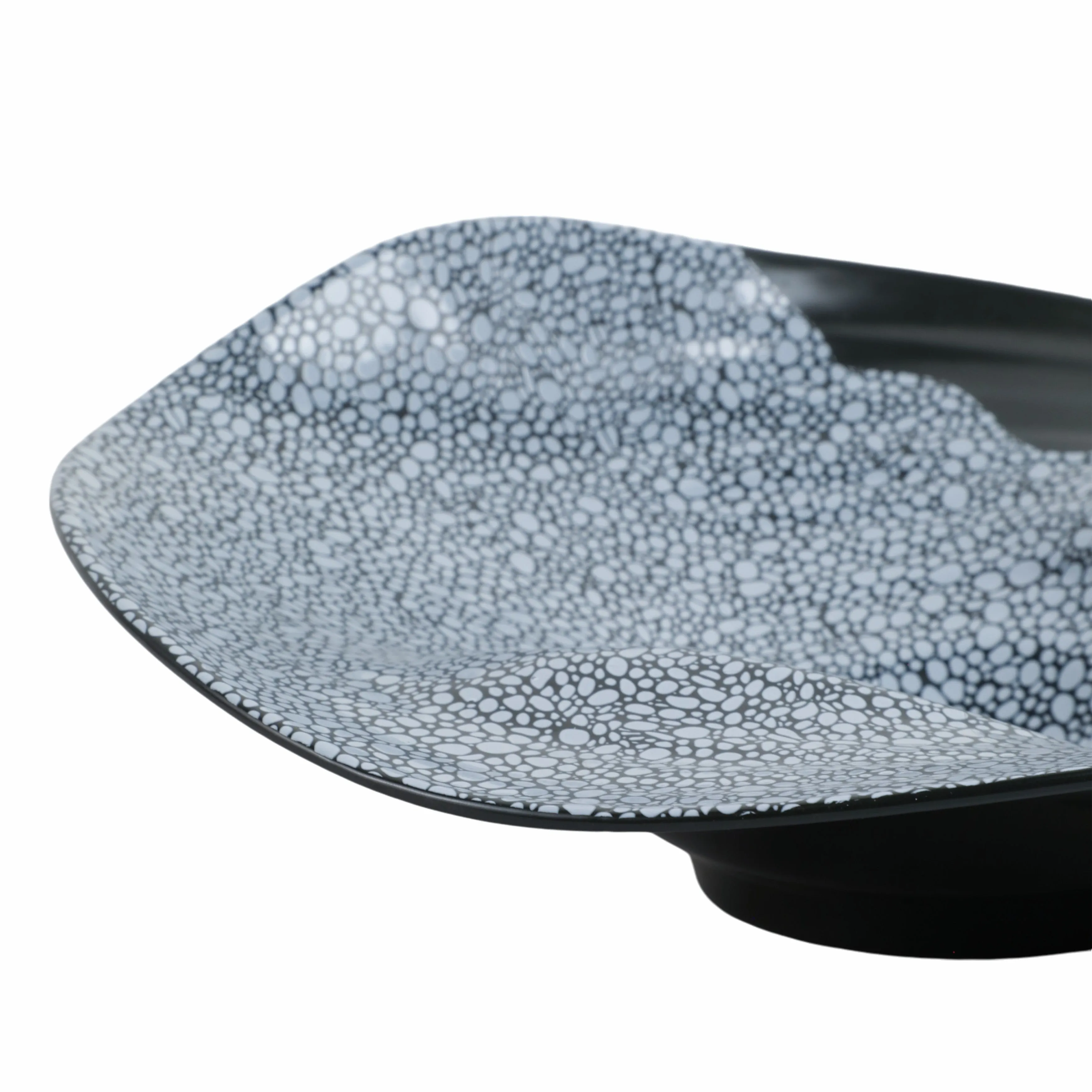 14" Yaretzi Small Porcelain Bowl, Black