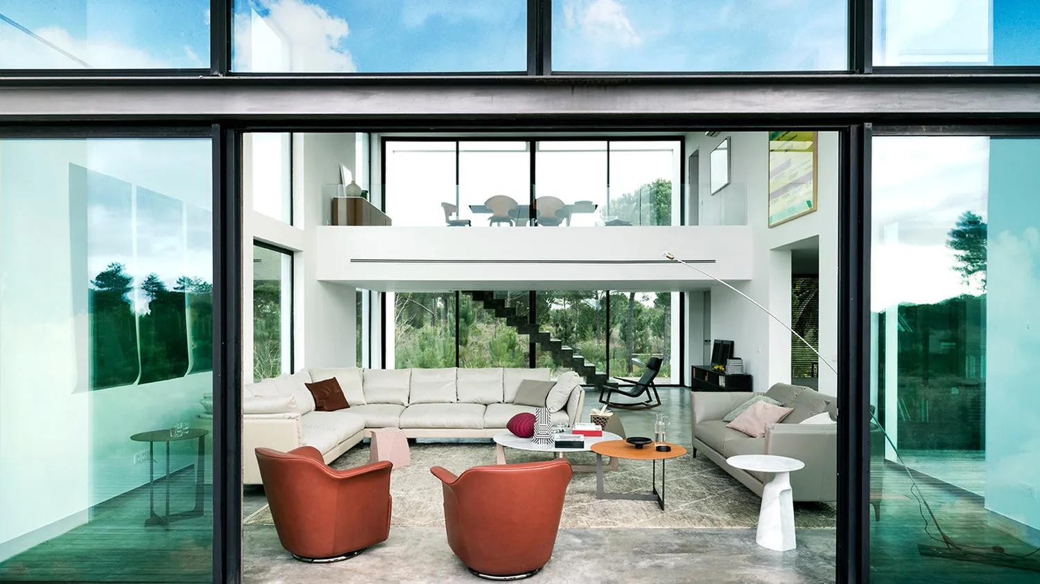 Aida Swivel Armchair