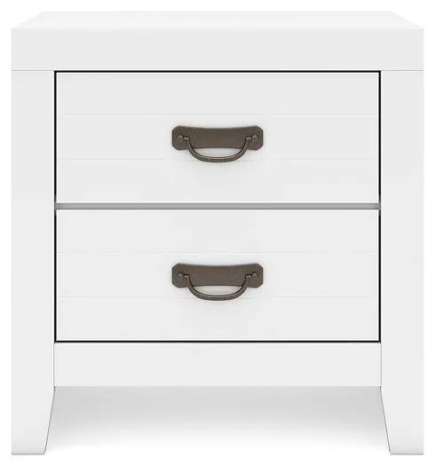 Binterglen Nightstand