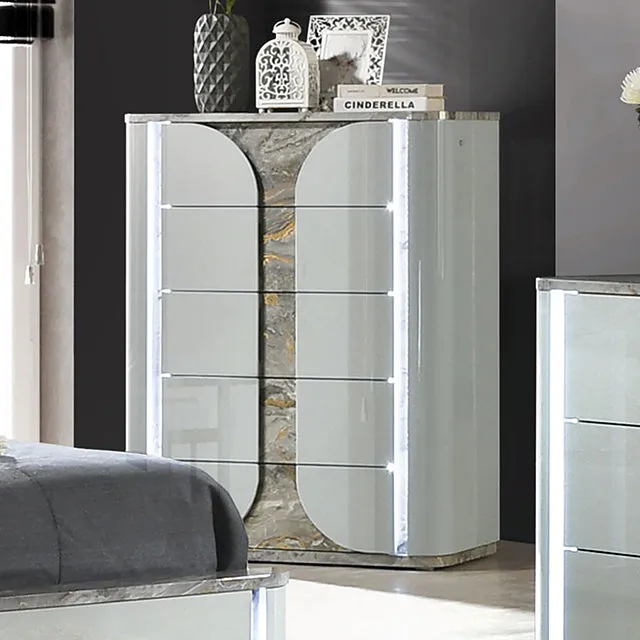 Cleburne Chest