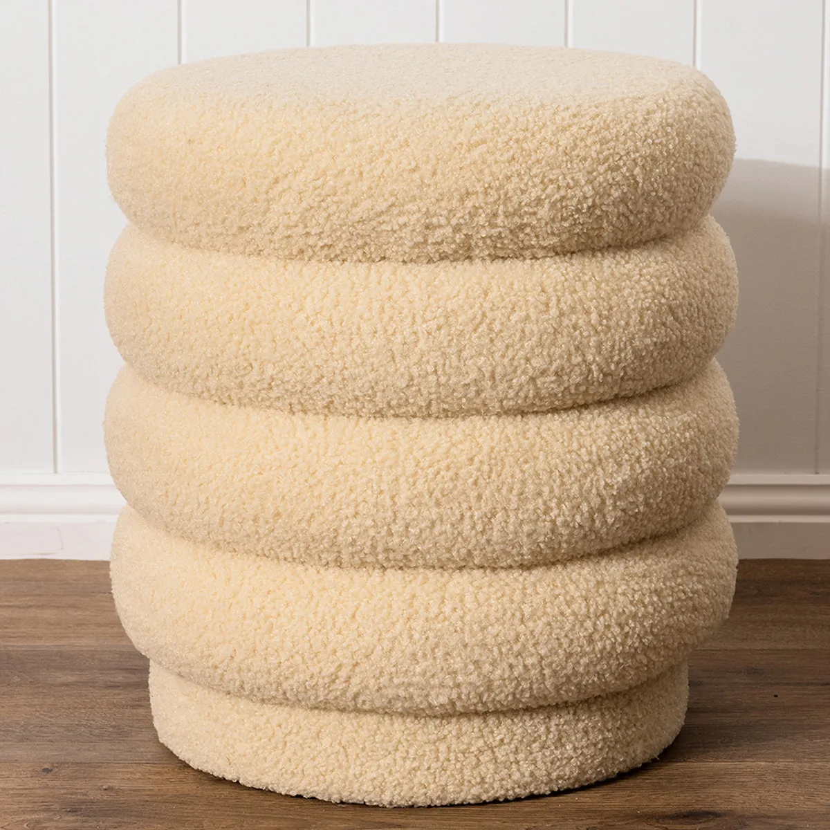 Lucia Round Boucle Ottoman