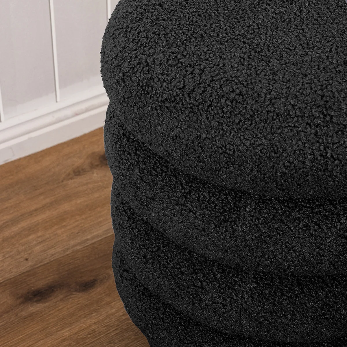 Lucia Round Boucle Ottoman