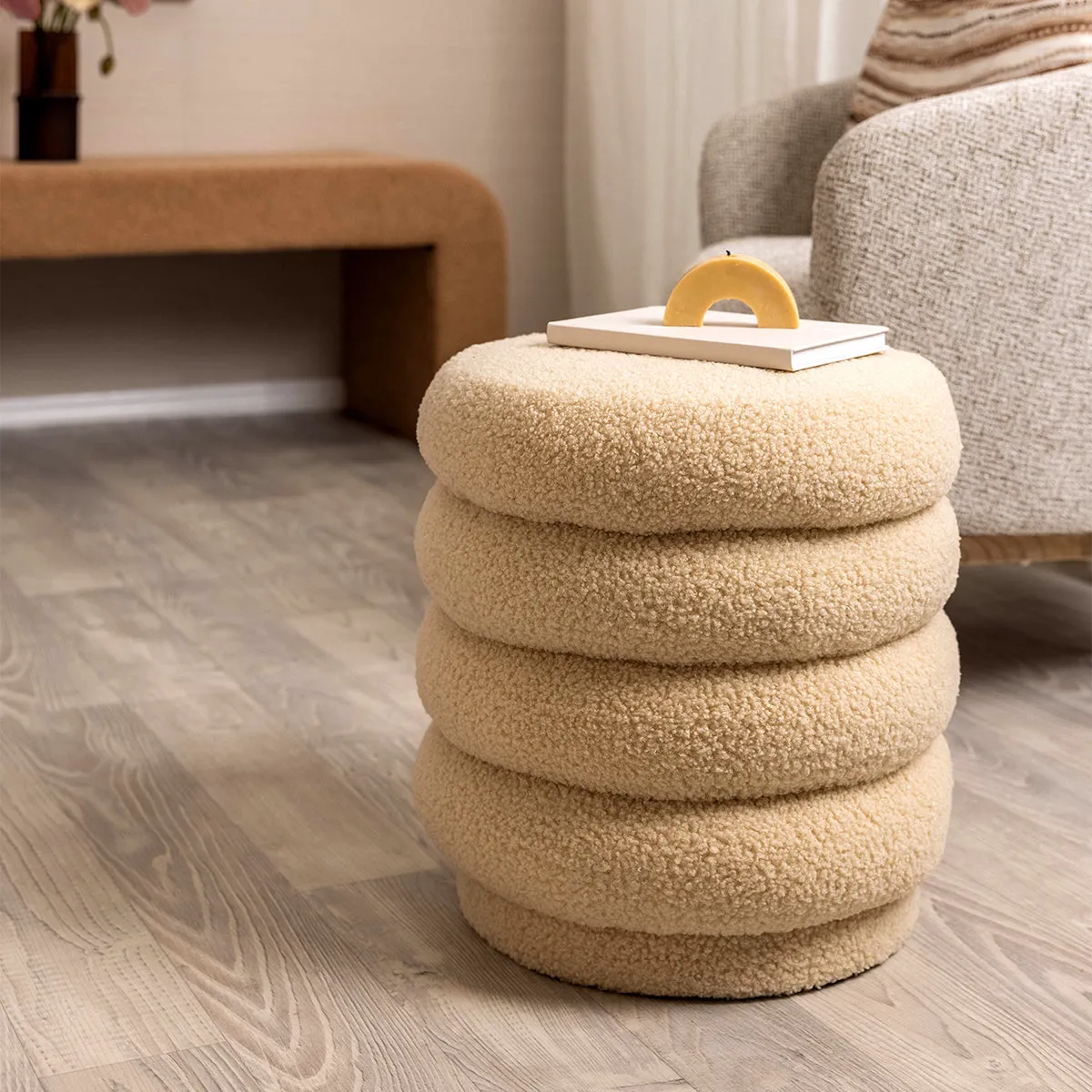 Lucia Round Boucle Ottoman