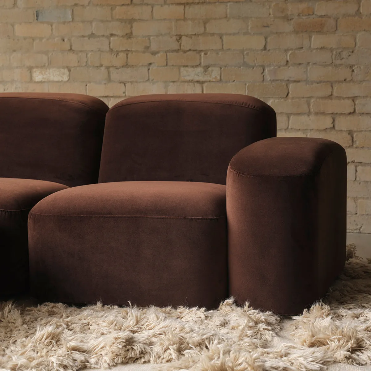 Muse 2 Seat Sofa (Avalon Piccolo)