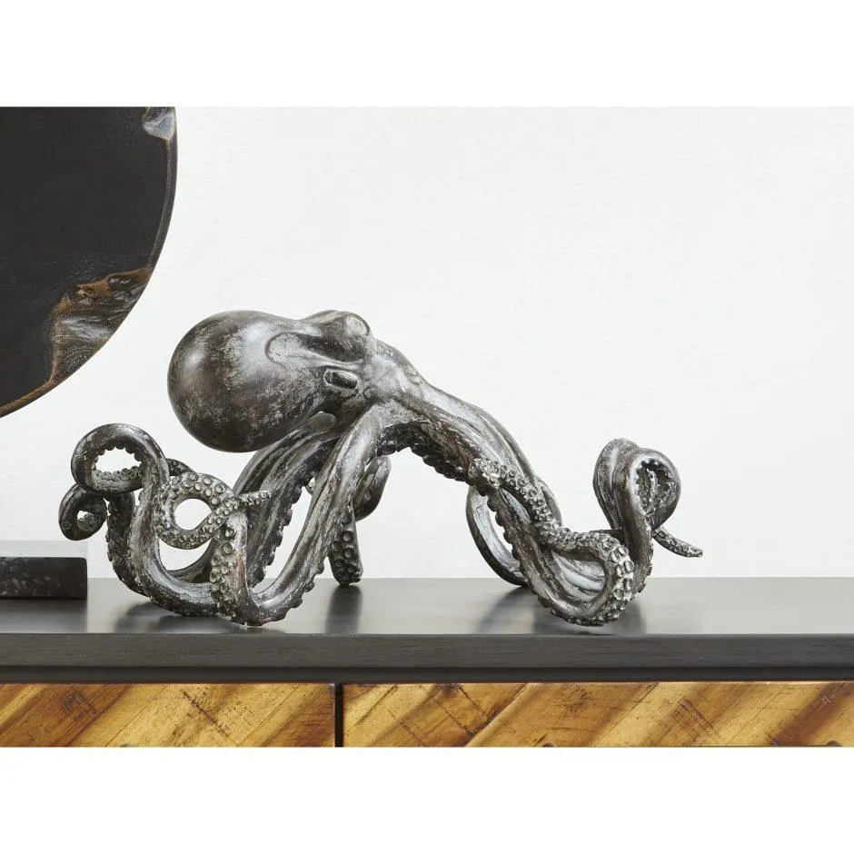 *Octopus Statue