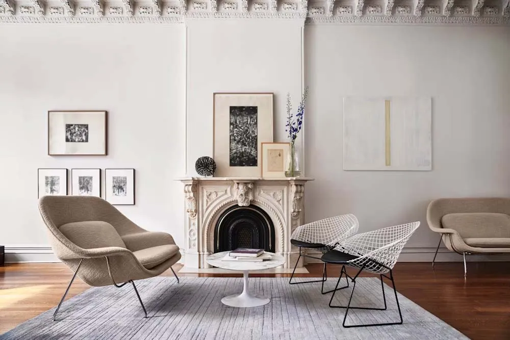 Saarinen Womb Settee