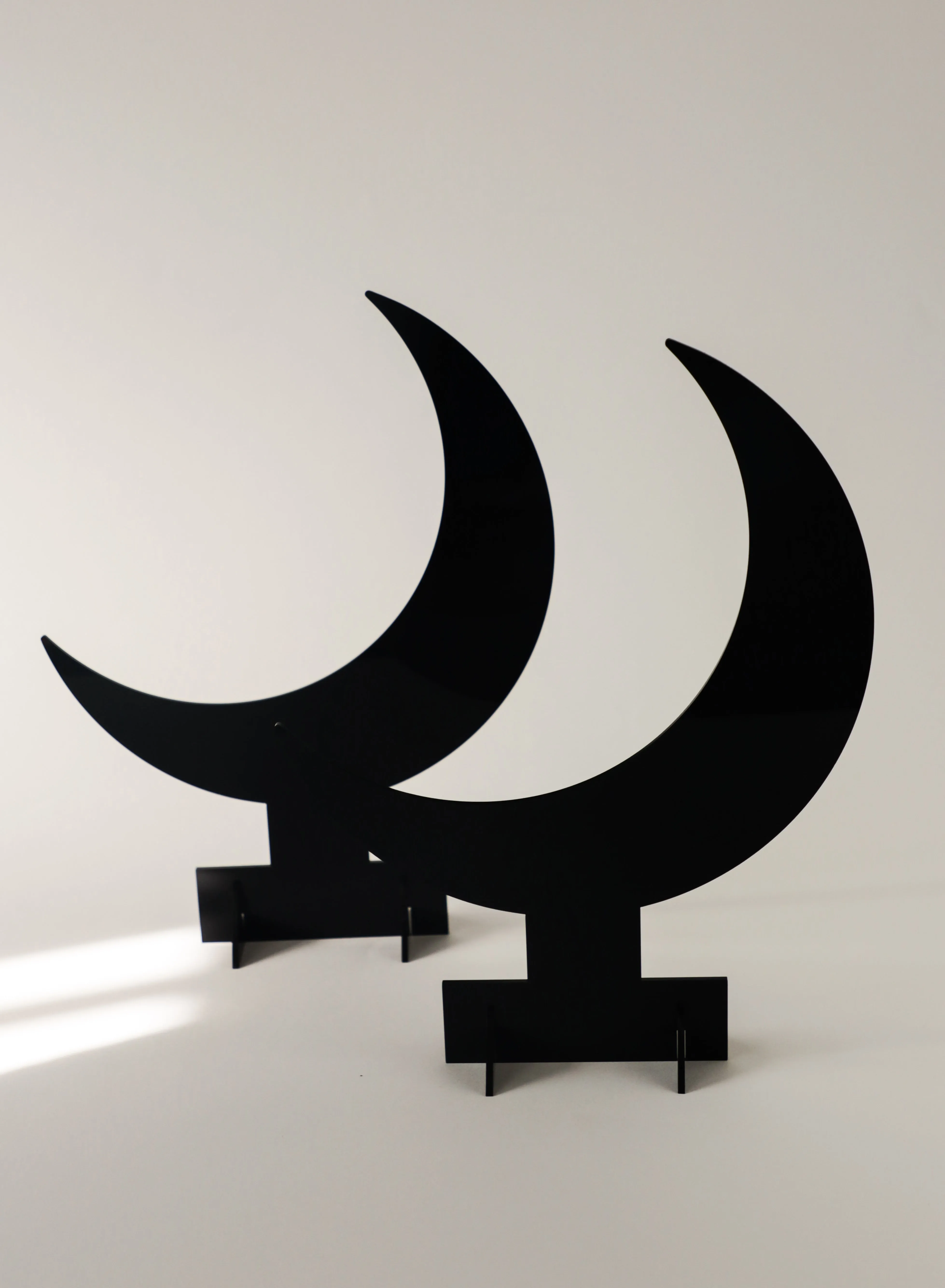 Set of 2 Acrylic Decor Stands in Ramadan Crescent Shape