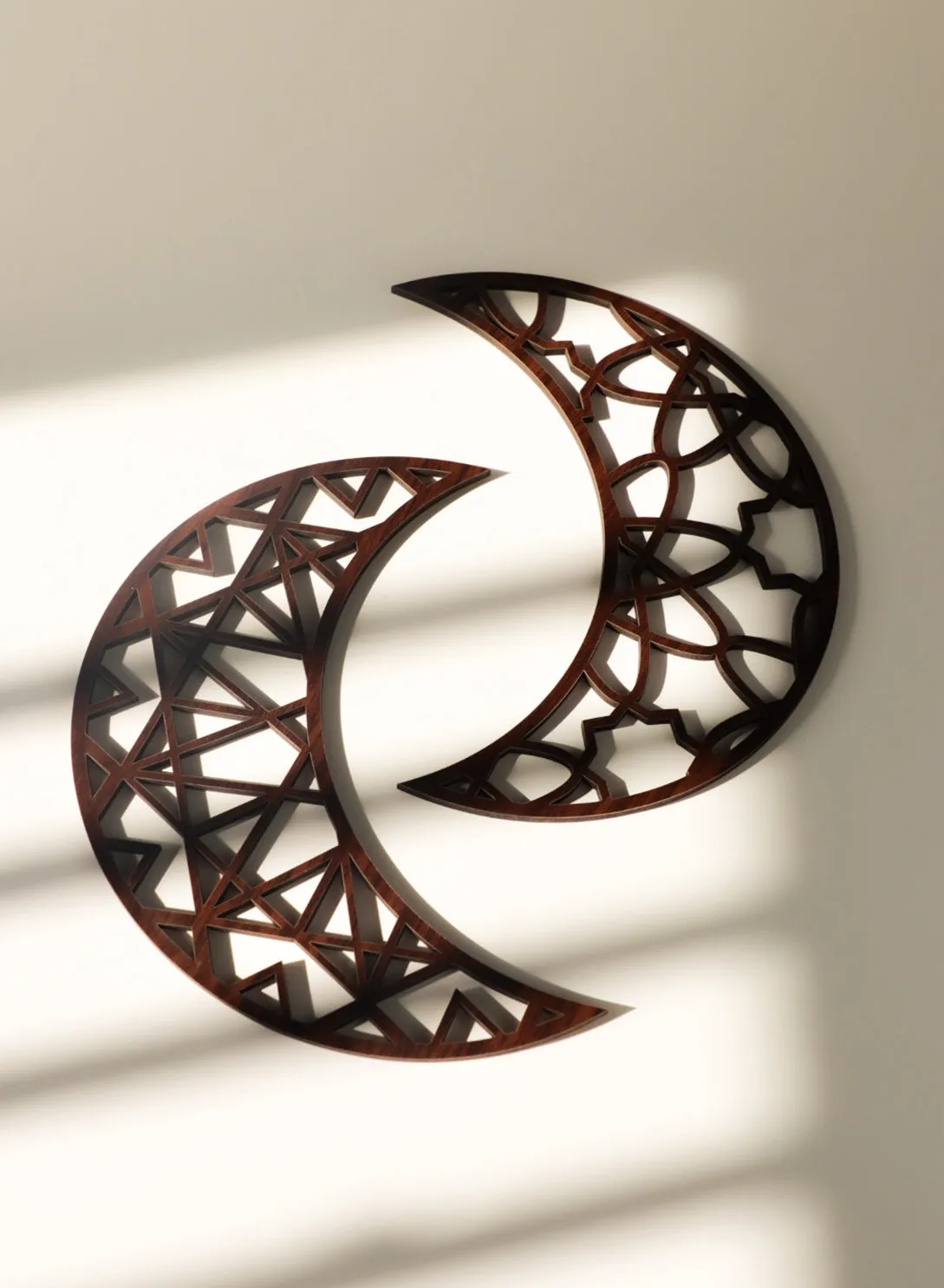 Set of 6 Wooden Coaster Decorations in Ramadan Crescent Shape with Islamic Patterns