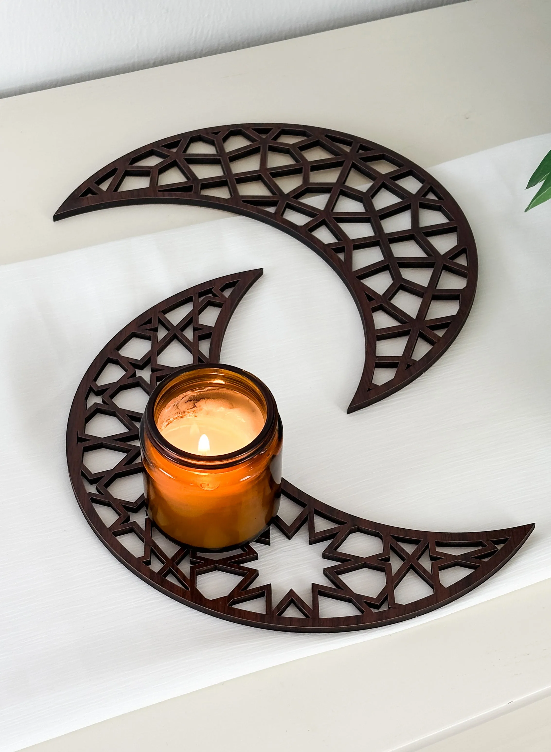 Set of 6 Wooden Coaster Decorations in Ramadan Crescent Shape with Islamic Patterns