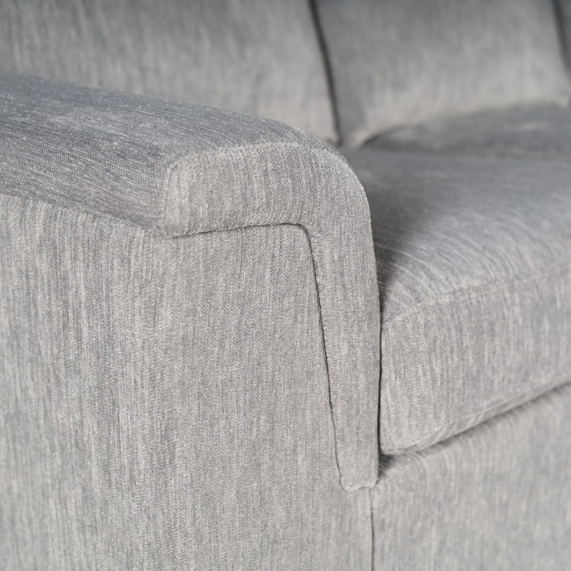 Verona Grey Loveseat